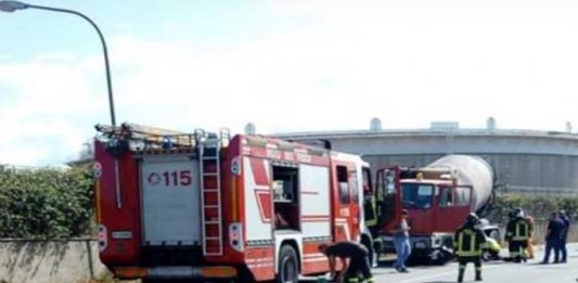 Milazzo, scontro moto betoniera: muore un 17enne