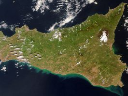 Coronavirus: Musumeci, annuncia blocco di tutti i collegamenti; passaggio gratuito per i sanitari dello Stretto