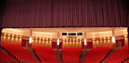 Tentata estorsione al Teatro Mandanici: due arrestati a Barcellona Pozzo di Gotto