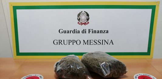 “Dandy” e “Ghimly” le unità cinofile dei Baschi Verdi della GdF di Messina in azione alla Stazione Centrale