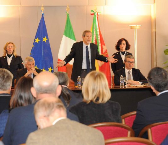 Isole minori: a Palermo il vertice dei Sindaci con il Governatore Musumeci