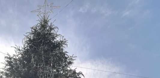 Felice Calabrò, Alessandro Russo, Antonella Russo sul “Villaggio Natalizio” di Piazza Cairoli ostaggio dei privati: “liberiamola”
