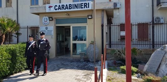 Aggredisce la madre, 50enne arrestato dai Carabinieri