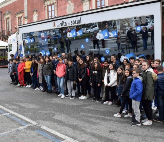 “Una vita da social” la Campagna educativa itinerante sui temi dei social network e del cyberbullismo