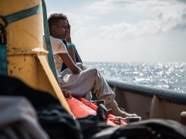 Migranti: la SeaWatch 3 verso Messina, Musumeci “quarantena a bordo o altro porto”