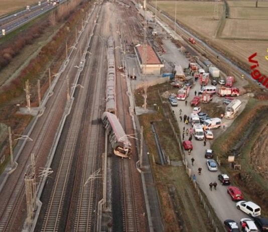 Treno deragliato: due ore di sciopero di tutti i ferrovieri per rispetto delle vittime