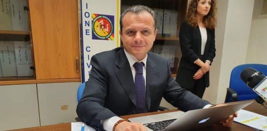 Emergenza Covid19, il Sindaco De Luca scrive all’Asp e si appella alla magistratura: “sui positivi ancora nessun numero certo”