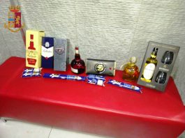 Tenta il furto di liquori in un bar. La Polizia arresta diciottenne