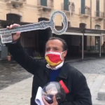 Commercianti, lo strano caso messinese: al sindaco la consegna delle chiavi, ma altri Comuni si stanno già muovendo per azzerare Tari e Cosap