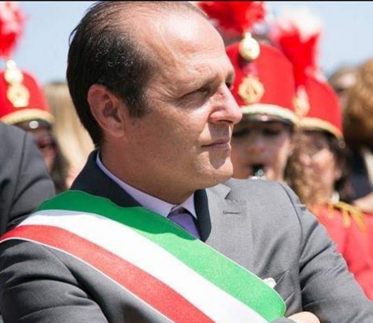 Lipari, isola pedonale: commercianti in protesta e arriva la replica del sindaco