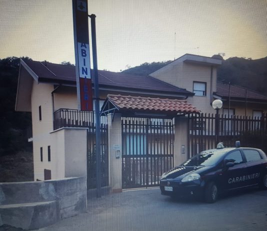 Gaggi: due uomini arrestati per detenzione di stupefacenti e resistenza a pubblico ufficiale