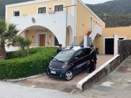 Santa Marina Salina: coltiva piante di cannabis in casa. Arrestato dai Carabinieri