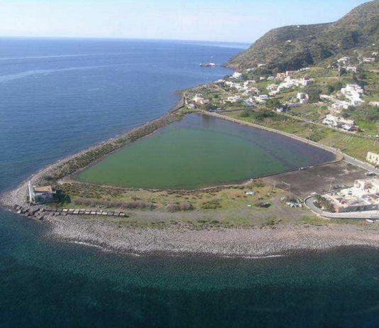 Erosione costiera: Santa Marina Salina, si sistema il laghetto di Punta Lingua