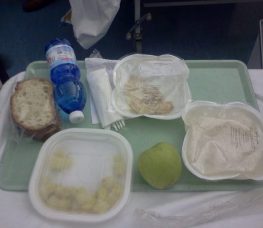 Ristorazione degenti Policlinico: oggi sciopero dei 59 dipendenti della Siarc, “mai pagati regolarmente”