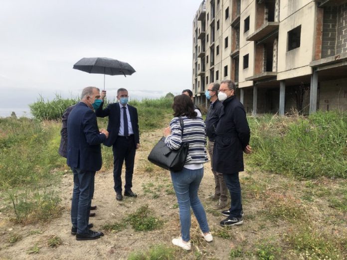 Falcone all'incompiuta di San Giovannello