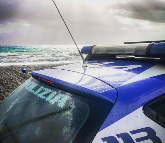 Scippa la borsa ad un’anziana arrestato 18enne tradito dalle telecamere