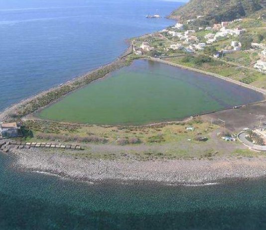 Santa Marina Salina, in arrivo i frangiflutti a difesa del laghetto di Punta Lingua