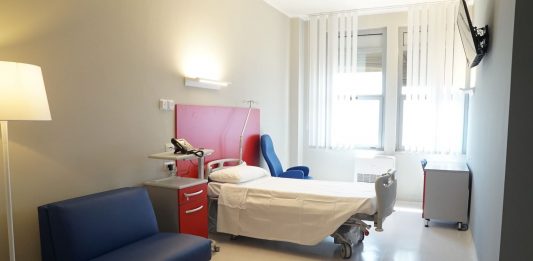Covid, il giallo posti letto al Policlinico e i dubbi di Navarra: facciamo il punto