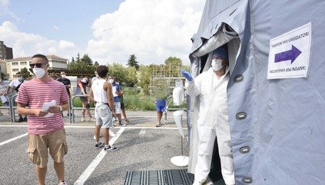 Coronavirus: 45 positivi in Sicilia, 2 a Messina