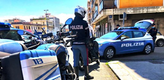 Furto e danneggiamento ai danni di esercizi commerciali, arrestato 23enne messinese