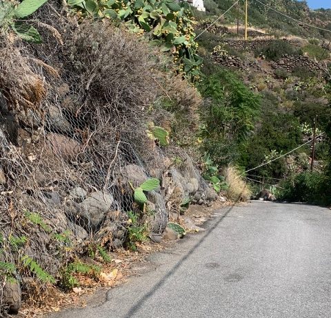 Filicudi, un progetto per la strada del centro abitato