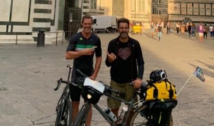 2 ottobre: a Messina l’ultima tappa del “F***ing Genius Book Bike Tour” partito da Milano