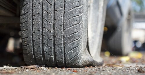 Bucate 18 auto in una notte: individuato a San Pier Niceto il castigatore di pneumatici