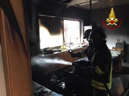 Casa in fiamme a Torregrotta: rogo partito dal frigo