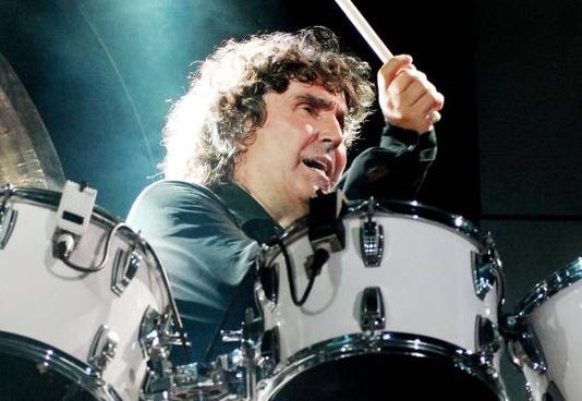 È morto Stefano D’Orazio, batterista dei Pooh ed eterno ragazzo