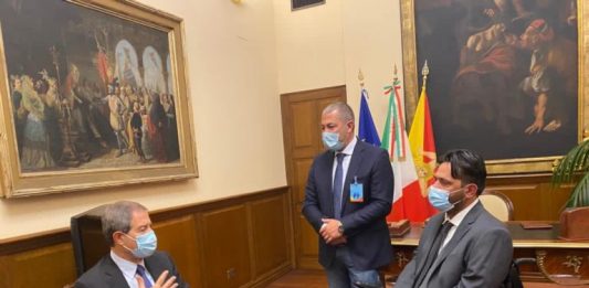 Sandro, simbolo della protesta eoliana sulla sanità, incontra Nello Musumeci