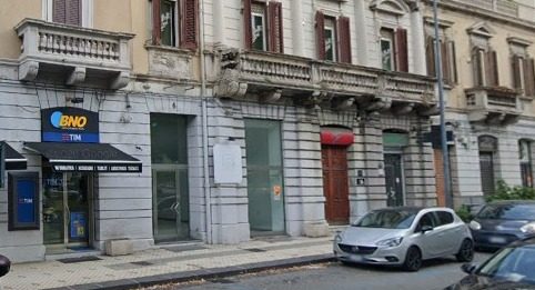 Messina, “positivo al covid ha continuato a lavorare in negozio” e il sindaco avvisa tutti