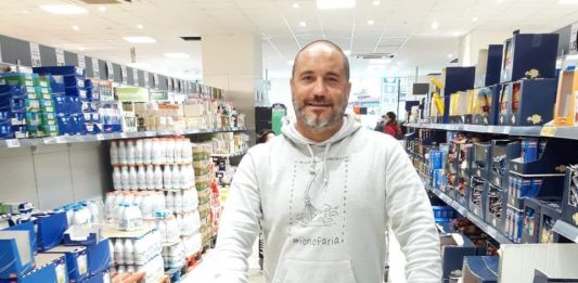 #isamupubbirazzu al fianco di Invisibili Onlus: “Puliamo la città e aiutiamo le famiglie bisognose”