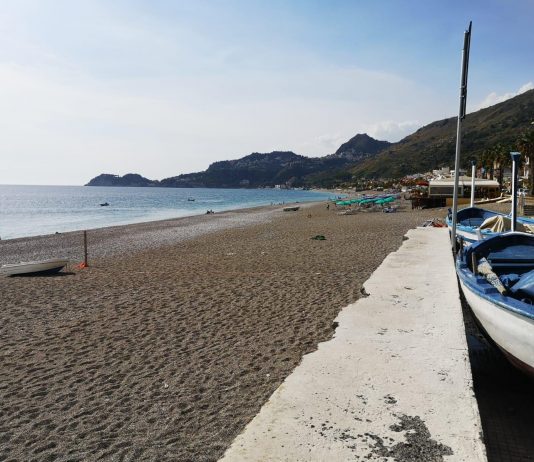 Erosione costiera: Letojanni, in arrivo il progetto per due nuove barriere a mare