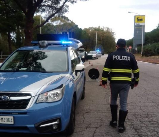 Truffa dello specchietto in autostrada, arrestato un ventunenne