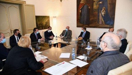Musumeci, la Sicilia diventi hub per il Mediterraneo