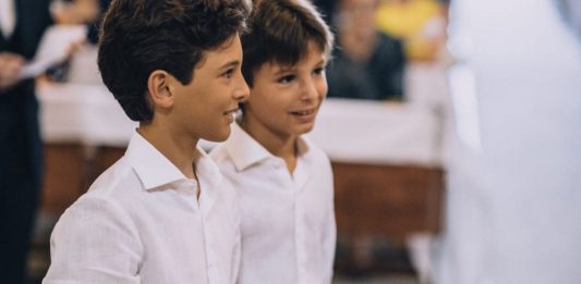 Davanti alla Prefettura il “Giardino degli Angeli, in memoria di Francesco Filippo e Raniero”