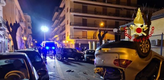 Incidente stradale a Barcellona: due feriti, coinvolte sei auto