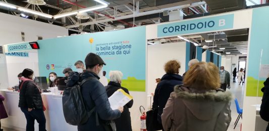Vaccini: oggi all’hub in Fiera 413 inoculazioni