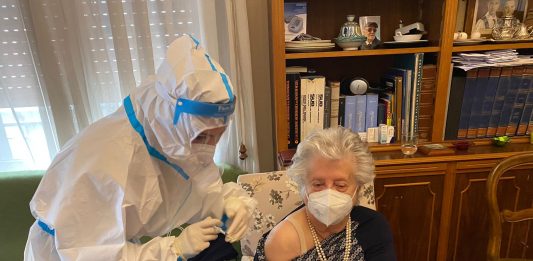 Vaccini, a Messina al via quelli a domicilio (video)