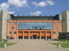 Hub vaccini, lavori al Palarescifina: pronto questo mese?