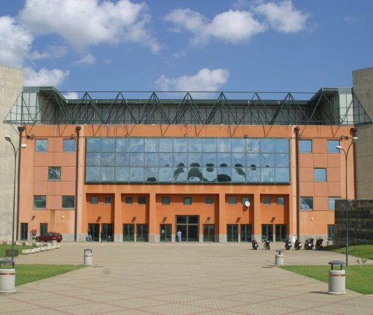 Hub vaccini, lavori al Palarescifina: pronto questo mese?