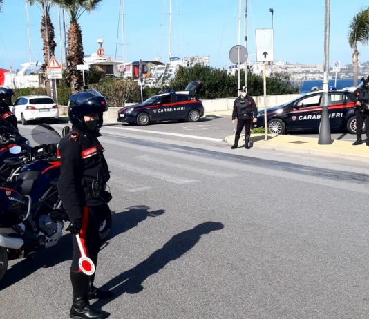 Controlli straordinari dei Carabinieri nel fine settimana del 1° maggio: denunce e sanzioni elevate