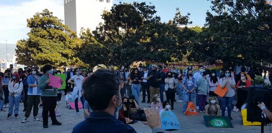 Messina, la Comunità LGBTQI in Piazza per chiedere #moltopiùdiZan