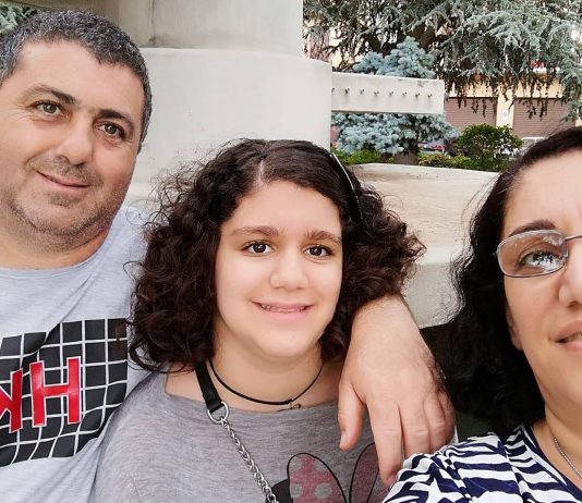 Lettera d’addio della donna trovata impiccata con la figlia: «Porto con me Alessandra»