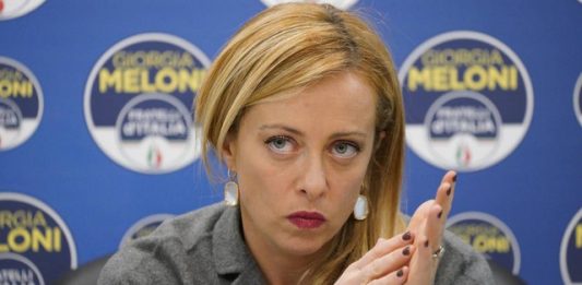 Pandemonio allo Jaci per l’incontro a scuola con Giorgia Meloni: tutte le reazioni