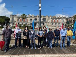 La scuola protesta in tutte le piazze italiane e anche a Messina