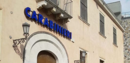 Letojanni, ai domiciliari per cumulo di reati