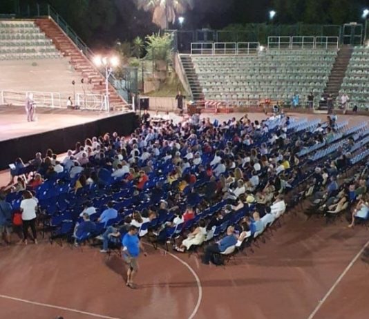 Il flop di Cateno De Luca fuori dai social, la “bolla” comincia a sgonfiarsi