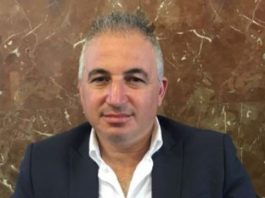 Spazzatura sull’auto del consigliere Pagano, sale la tensione dopo la bocciatura della delibera Tari