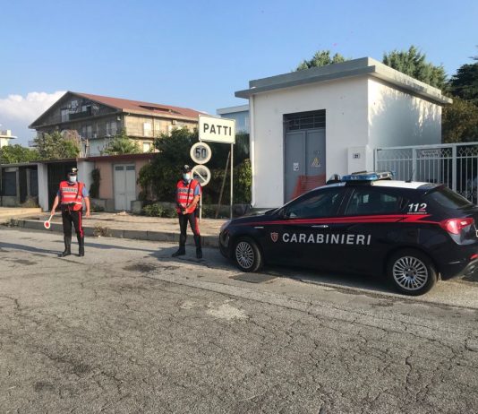 Patti, aggredisce Carabinieri che avevano soccorso una donna